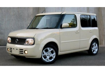 A self-contained campervan for one person. Equipped with everything you need, including:
- 2 burner gas cooker
- All your kitchen utensils (pot, pan, plate, cutlery etc.)
- All you bedding (pillow, duvet, sheets, towels)
- Toilet
- Fridge
This can only seat and bed ONE PERSON. Camper is very economical to drive.
