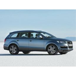 Audi Q7 seven seater. Full leather. Plenty of room for luggage. 
